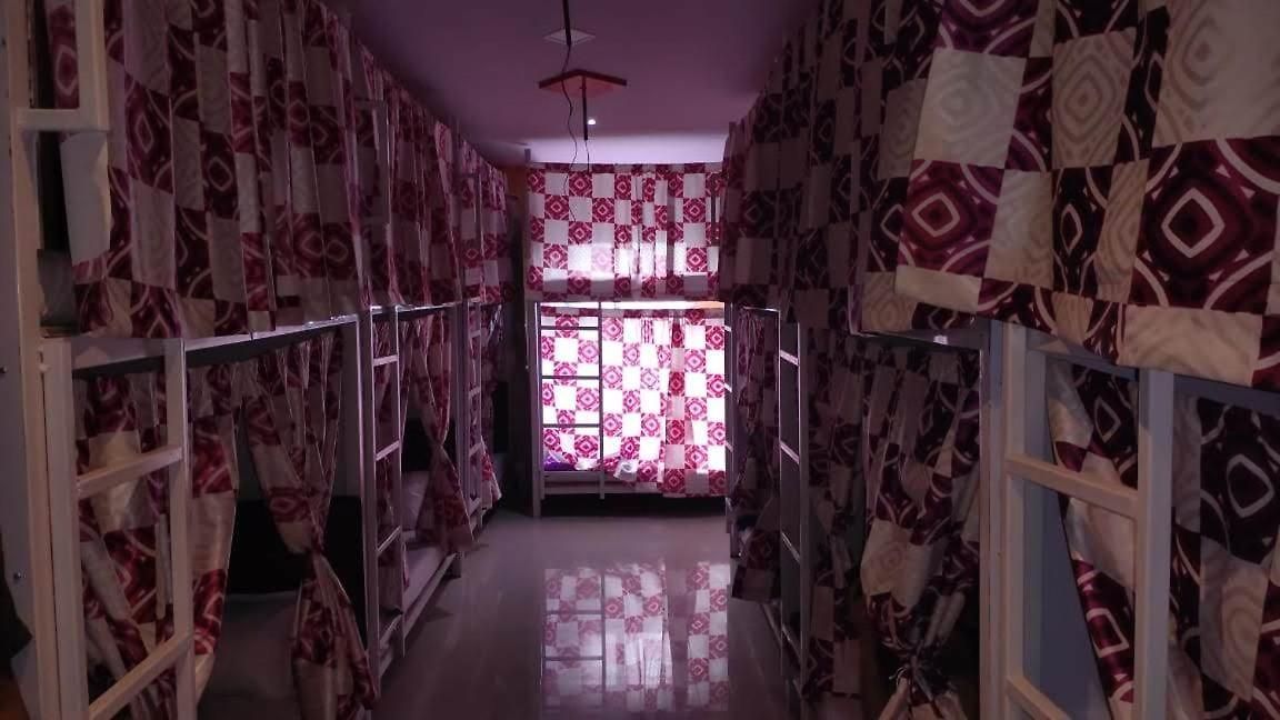 Mumbai Royal Dormitory Ac Deluxe Hotel