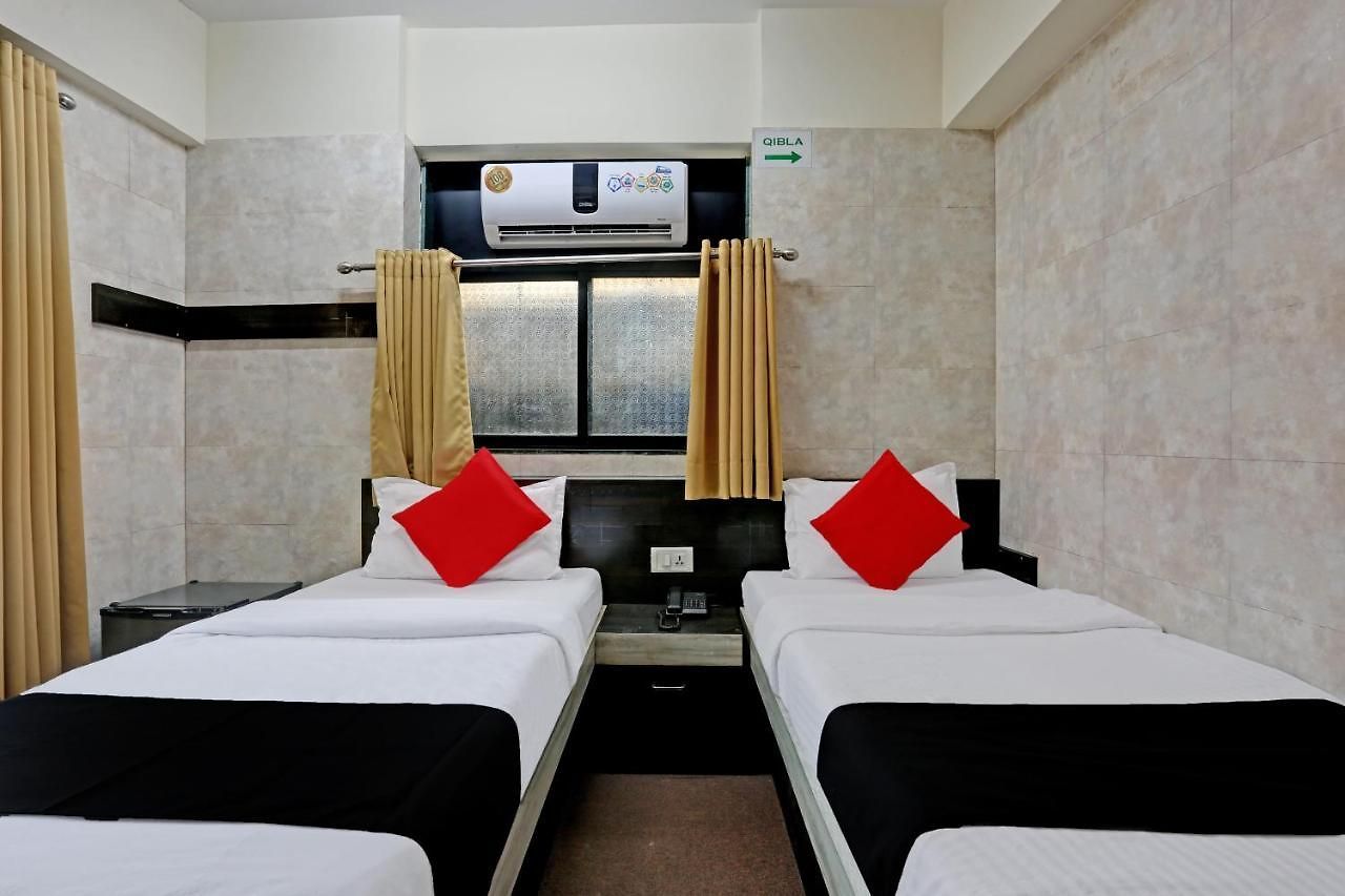 Capital O 79386 Hotel Emirates Hotel Mumbai