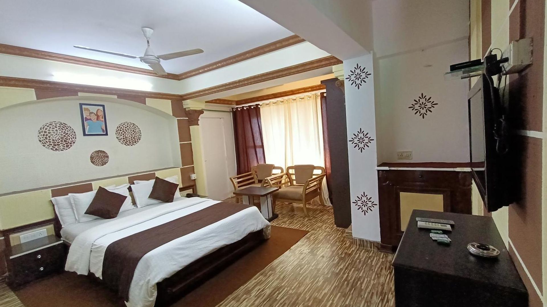 Kalpataru Hometel
