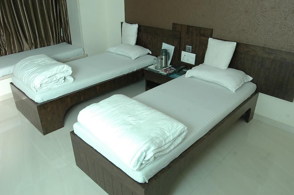 Causeway, Colaba *