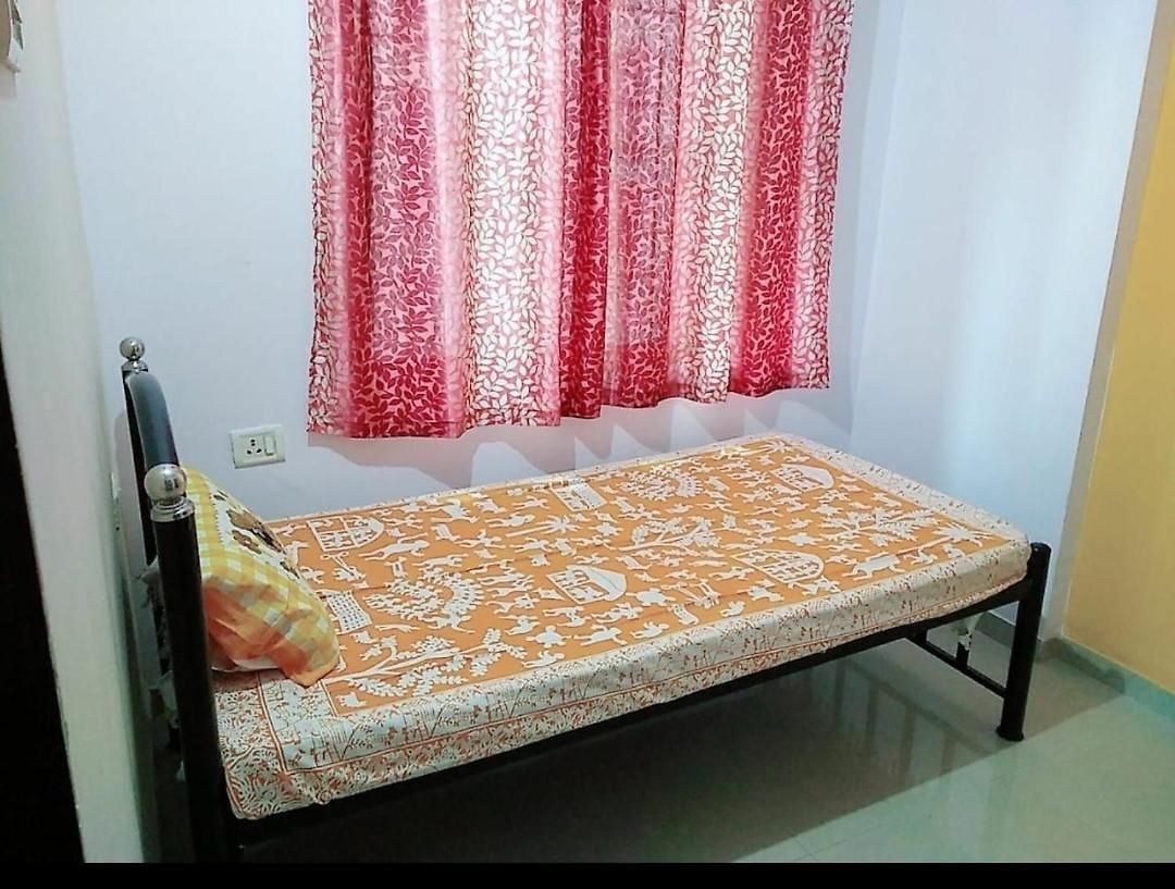 Oxotel Male Paying Guest