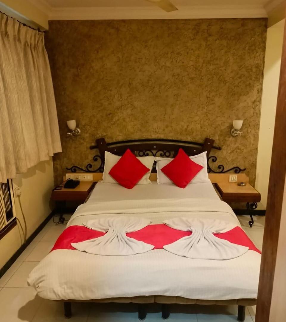 Hotel Adi Ashray Mumbai