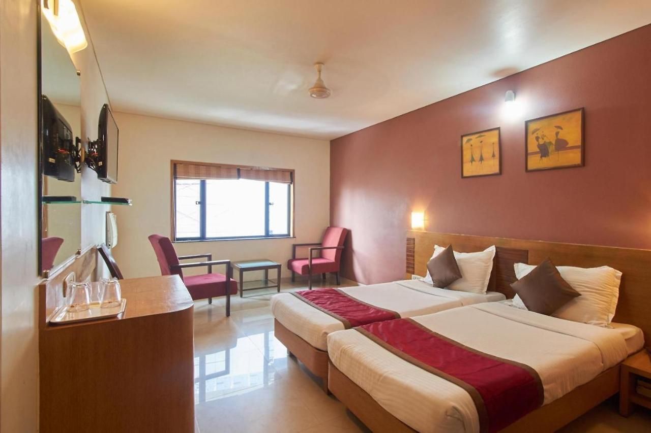 Hotel Sukh 3*