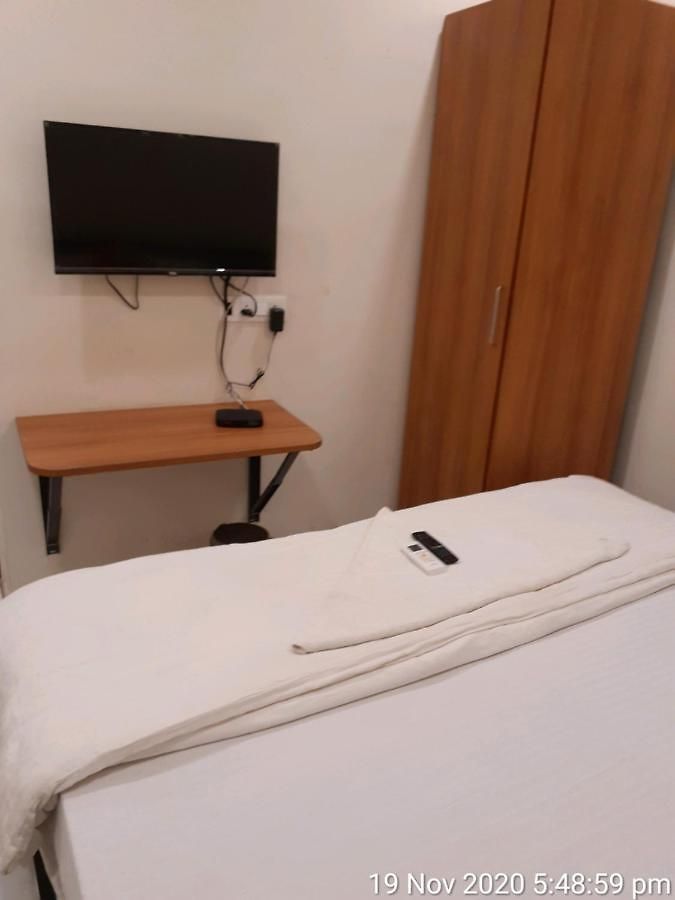 Hostel Redhouse