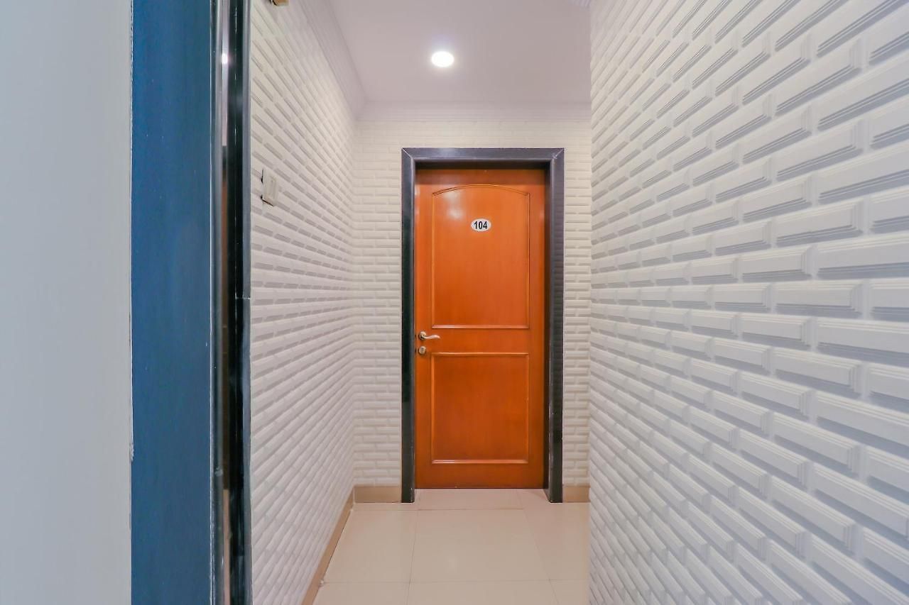 Oyo 79583 Seven Sun Guest House Hotel 3*