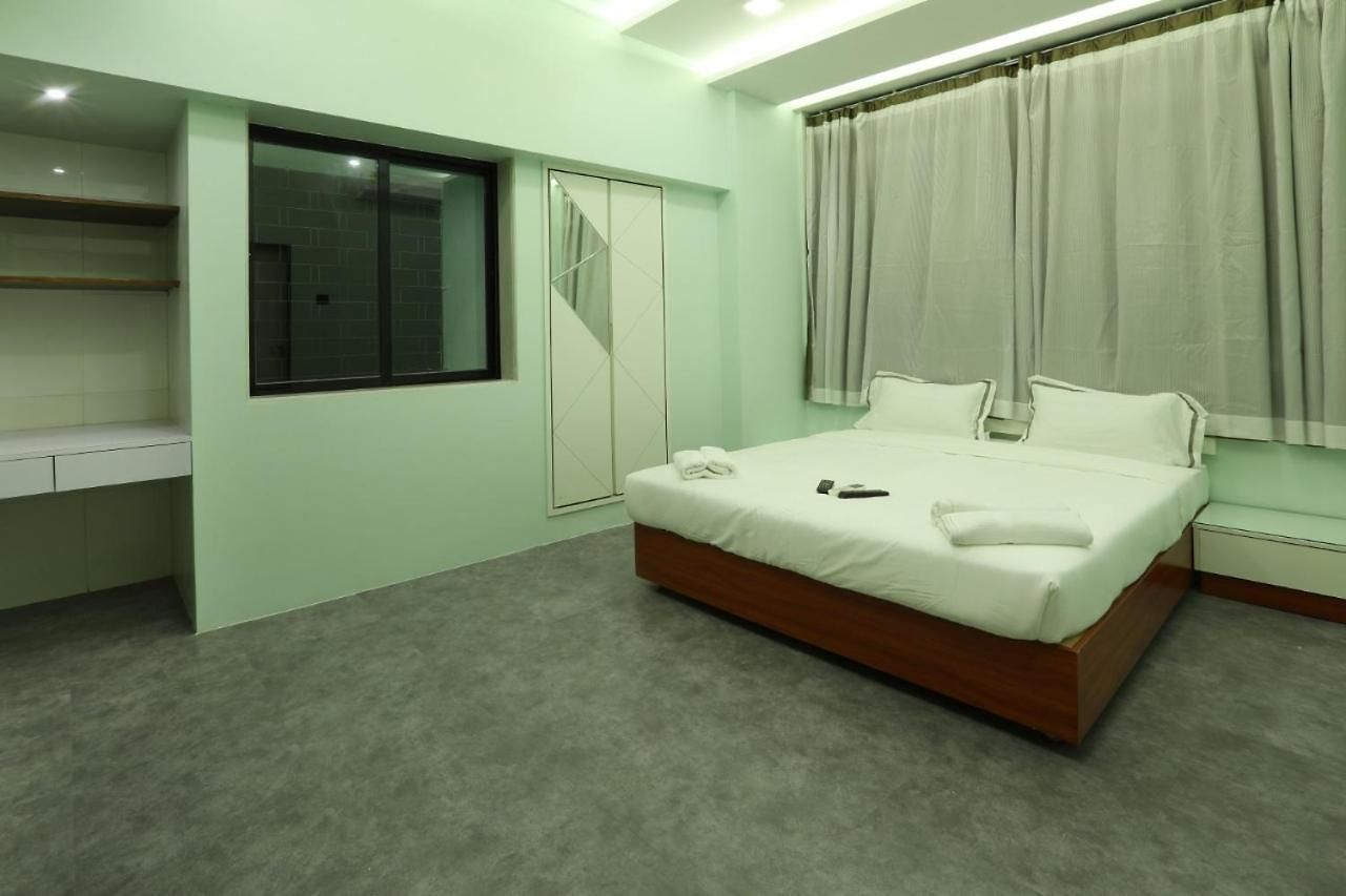 Apartment Luxury 5 - Bedroom Appartment Near Dadar Tt Mumbai