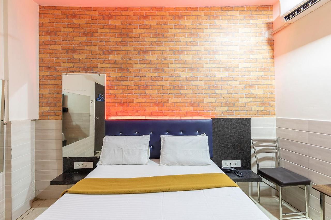 Amrapali Lodging And Boarding Hotel Mumbai
