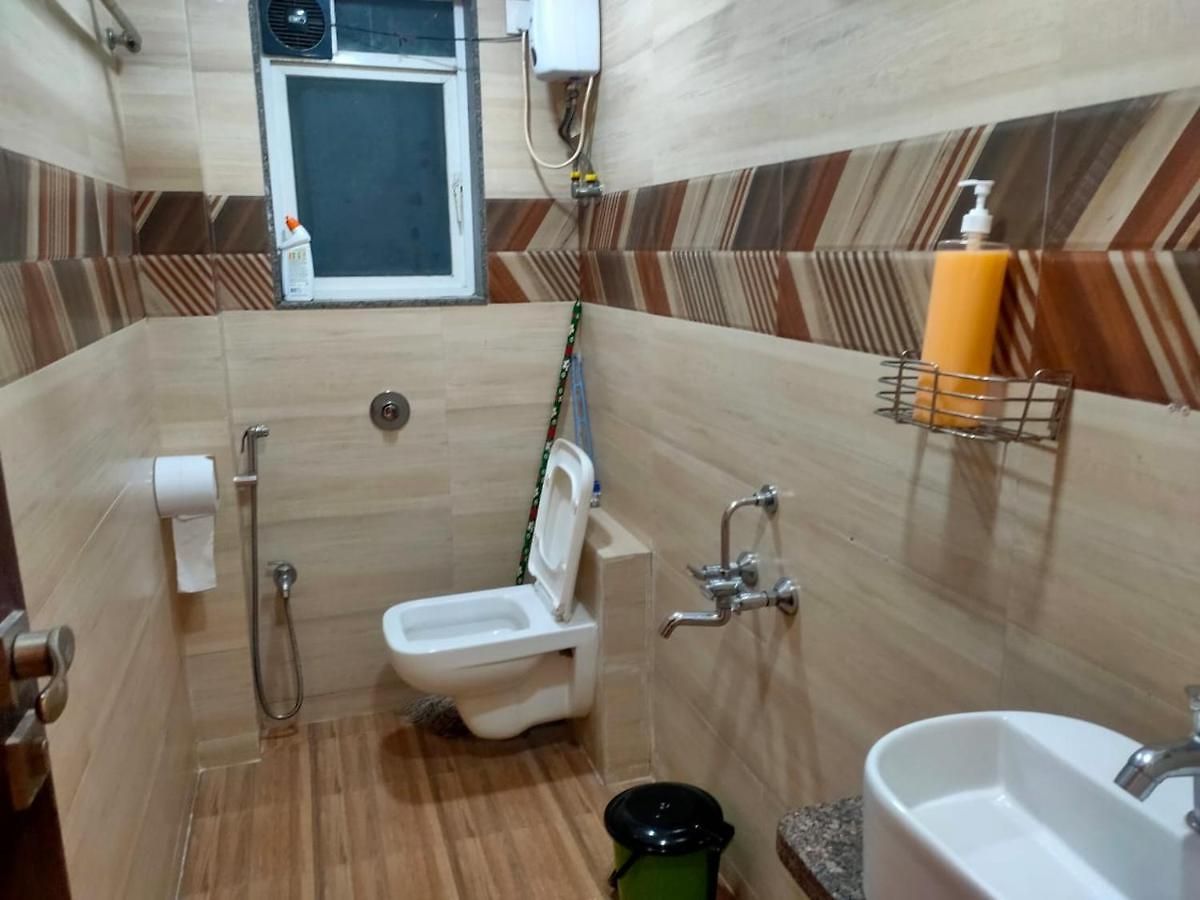 Osi Bandra West