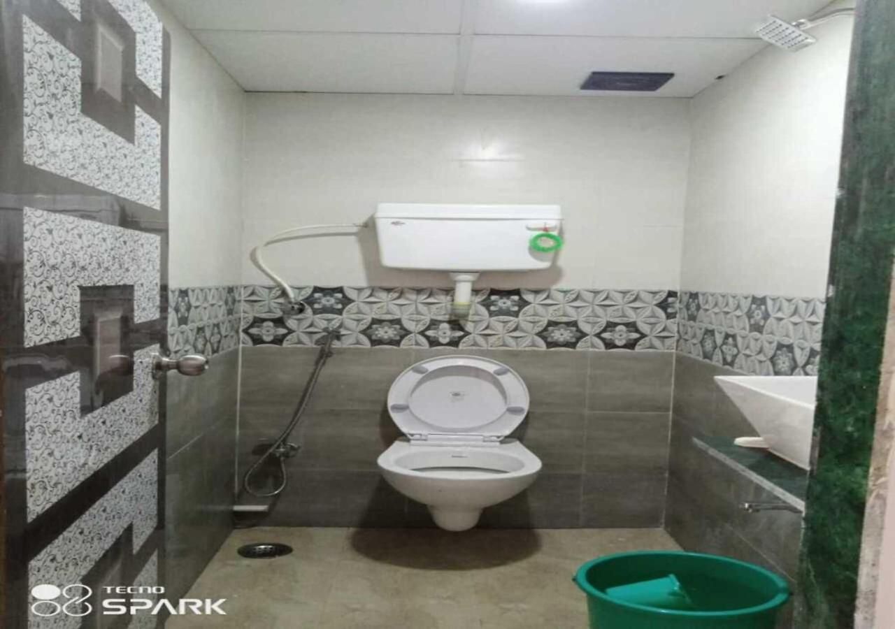 Hotel Simla House 2*