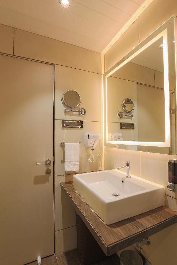 Hotel Surya Prakash 3*
