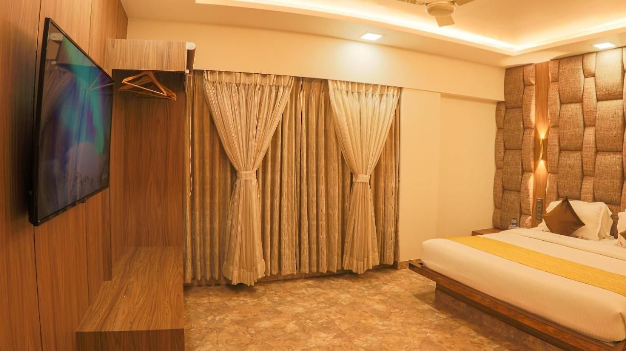 Surya Prakash Hotel 3*