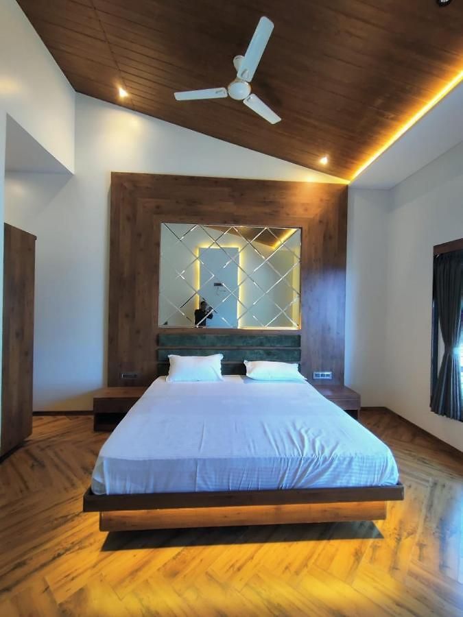 The Saroja Grand Villa Resorts Mumbai