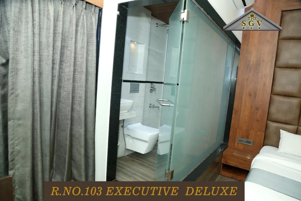 The Saroja Grand Villa Resorts Guest house Mumbai