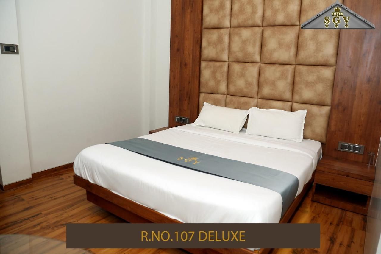 The Saroja Grand Villa Resorts Guest house