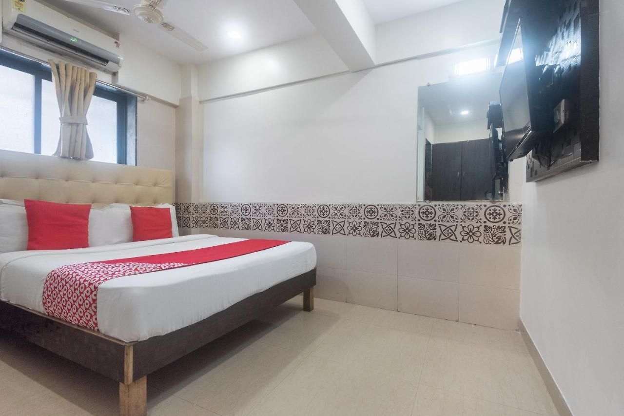 Hotel Oyo 49867 Hotel Kalpana Residency 3*