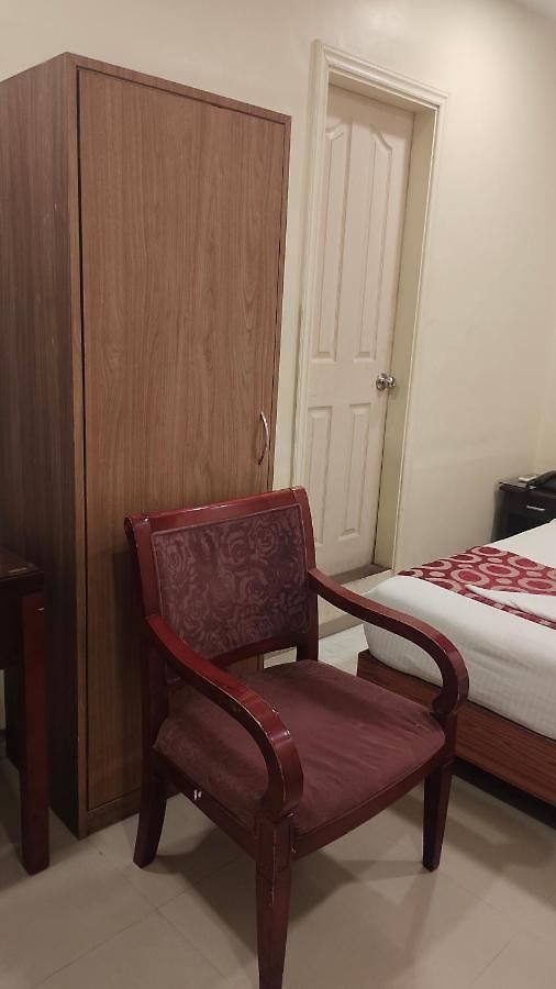Hotel Hotel B H Residency Mumbai