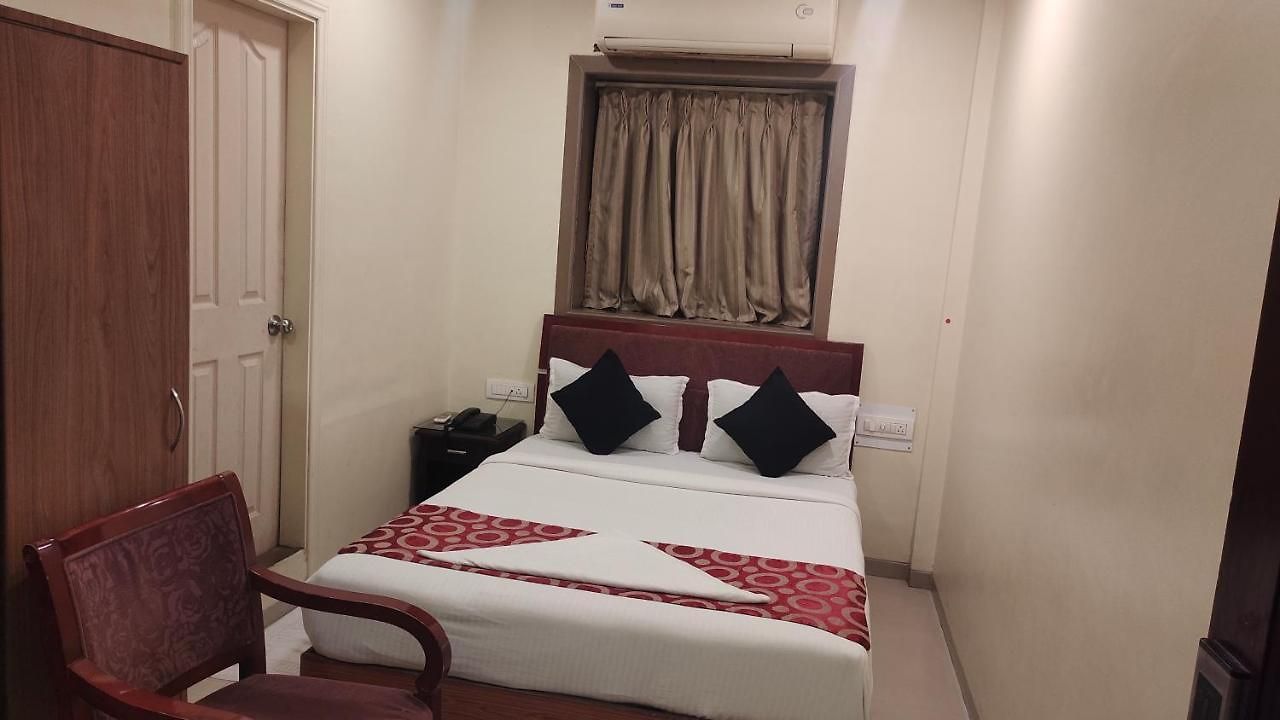 Hotel Hotel B H Residency