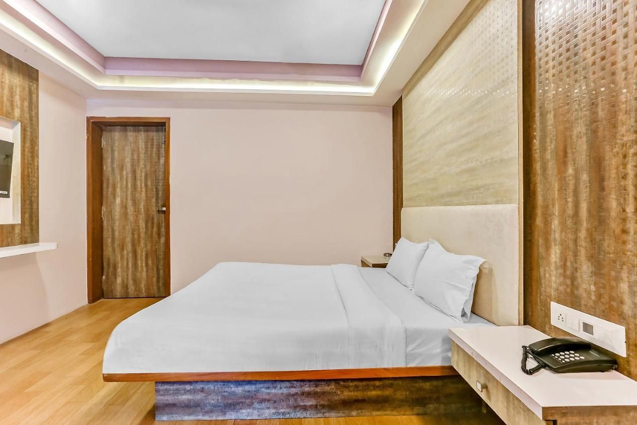 Oyo Flagship 83396 Hotel Vinyasa Residency