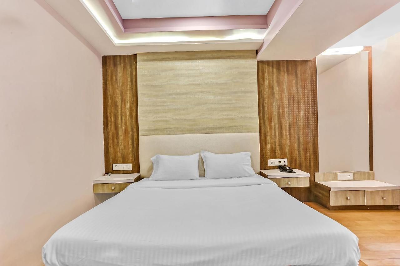 Oyo Flagship 83396 Hotel Vinyasa Residency Hotel Mumbai