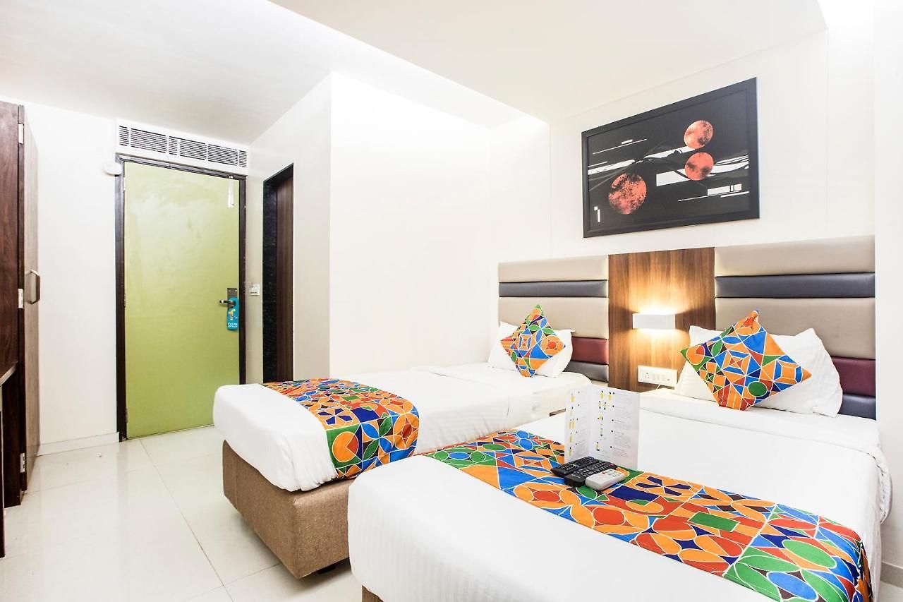 Hotel Fabhotel Regal International 3*