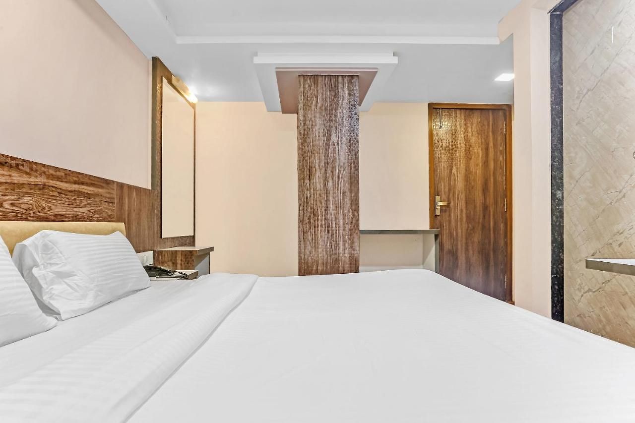 Oyo Flagship 83396 Hotel Vinyasa Residency Hotel Mumbai