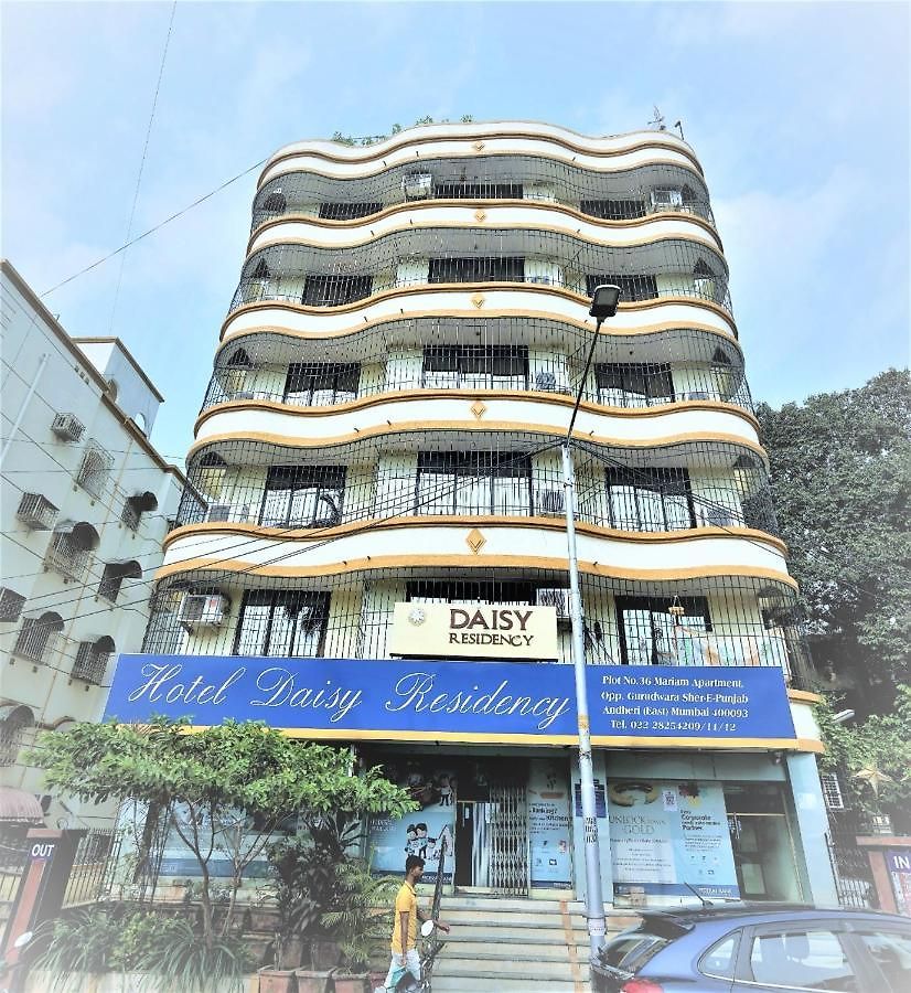 Daisy Residency By Rr Rooms Guest house