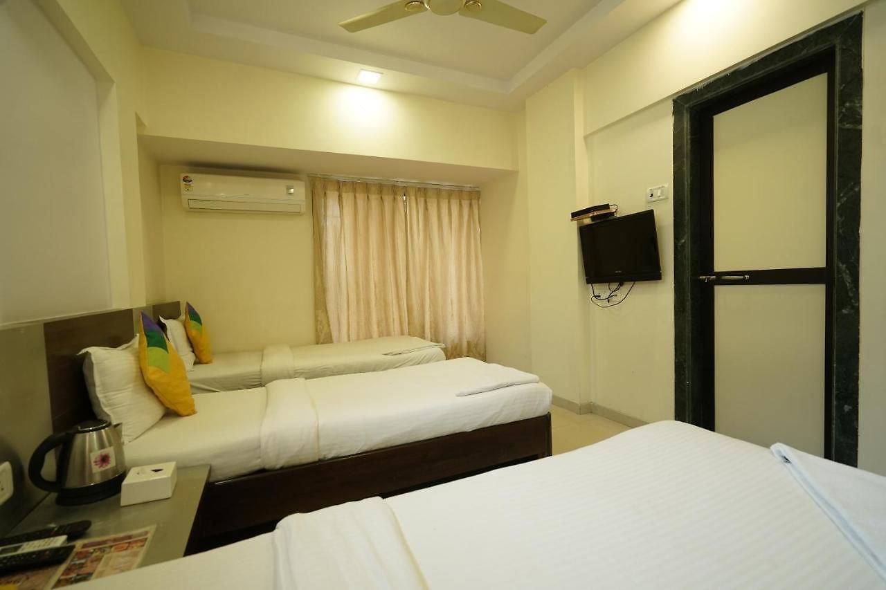 Guest house Daisy Residency By Rr Rooms *