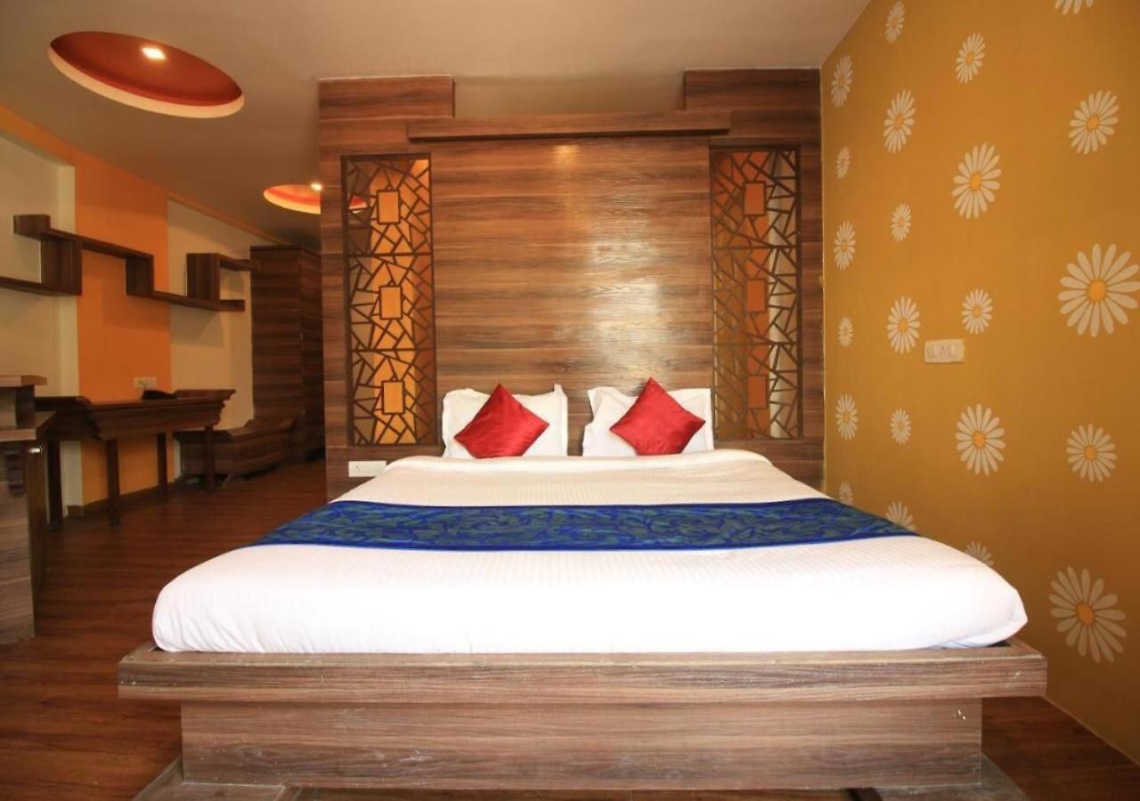 Hotel Saroj Plaza Mumbai