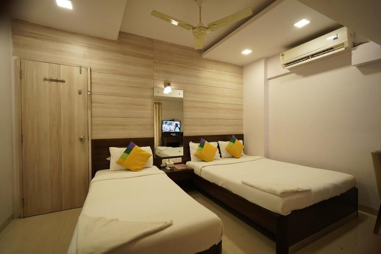Daisy Residency By Rr Rooms Guest house Mumbai