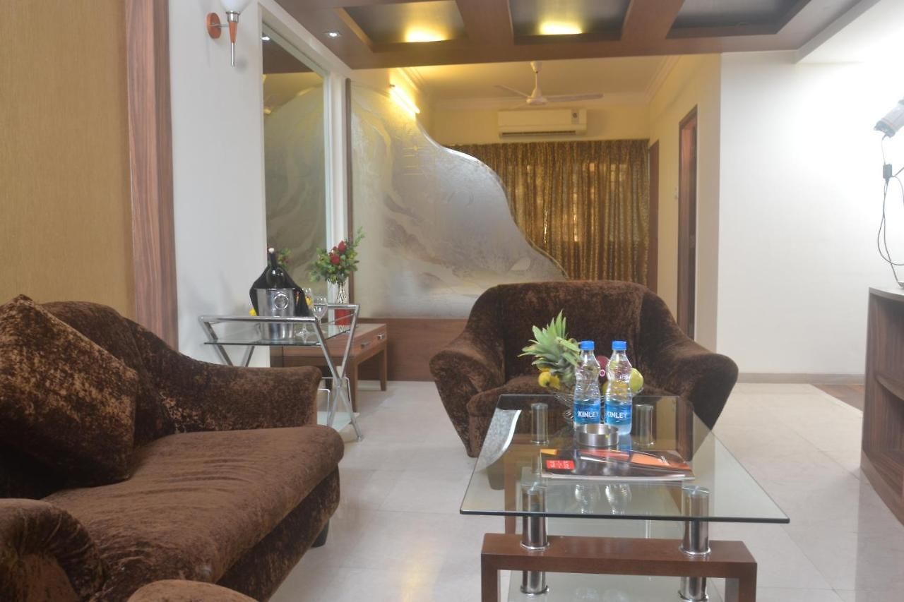 Hotel Plaza 3*