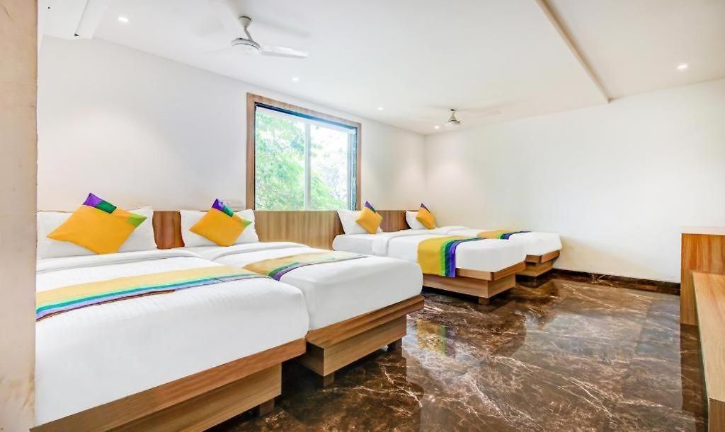 Hotel Royal Oak Pawne * Mumbai