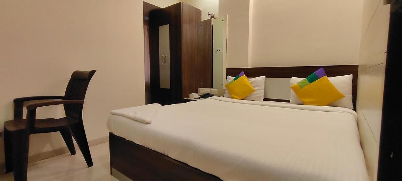 Daisy Residency By Zone Hotelz Guest house