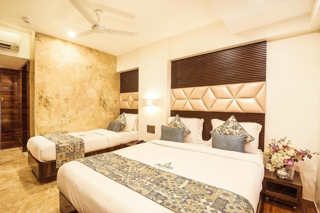 Hotel Auris & Banquets, International Airport 4*