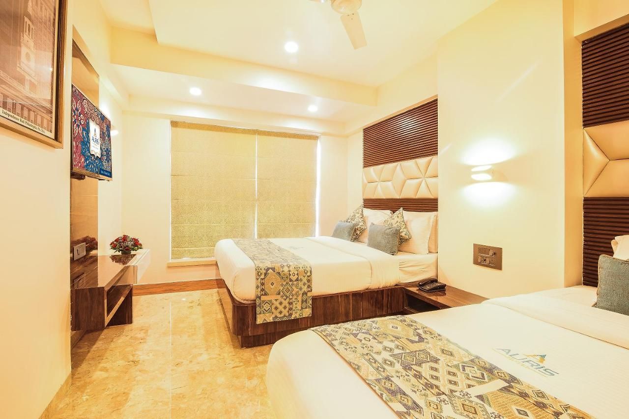 Hotel Auris & Banquets, International Airport