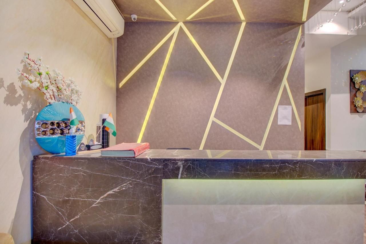 Oyo 76180 Meriton Hotel 3*