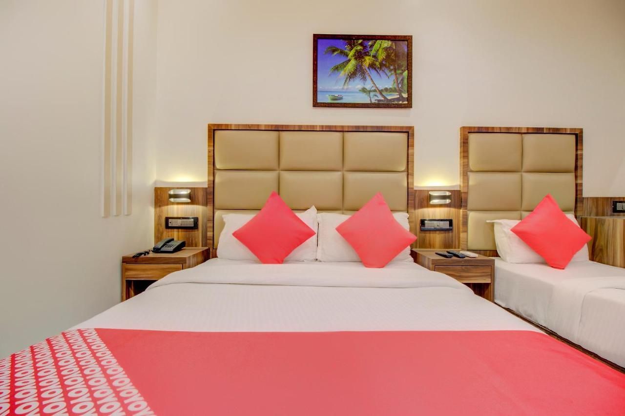 Hotel Oyo 76180 Meriton
