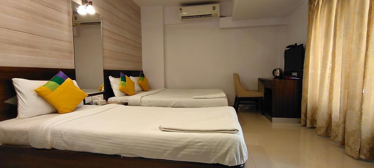 Daisy Residency By Zone Hotelz *