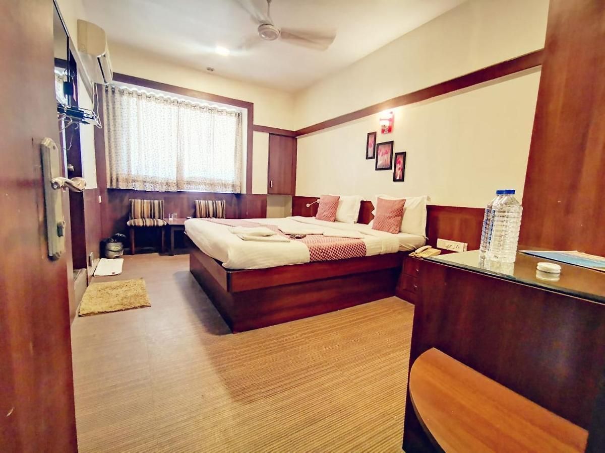 Neelkiran 3*