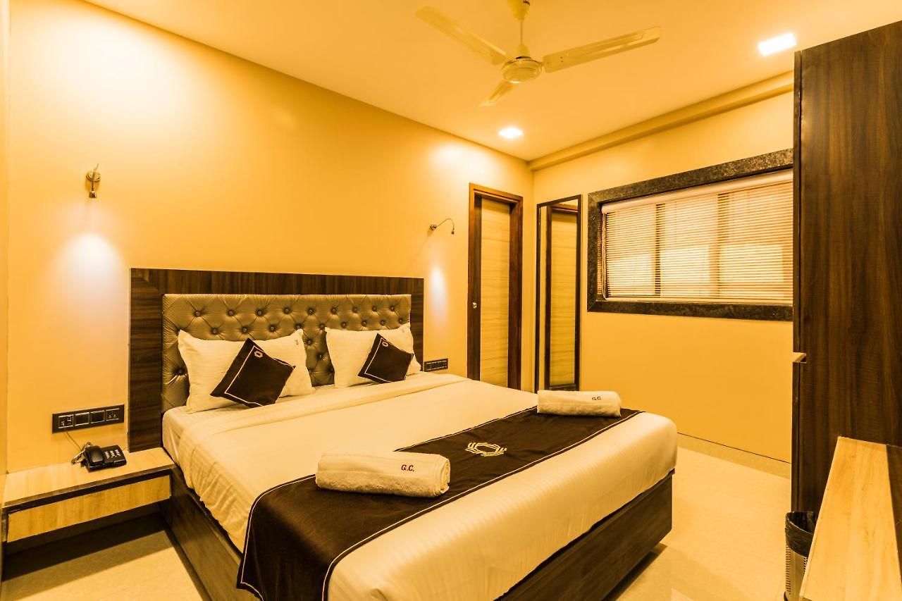 Golden Crown Guest house Mumbai