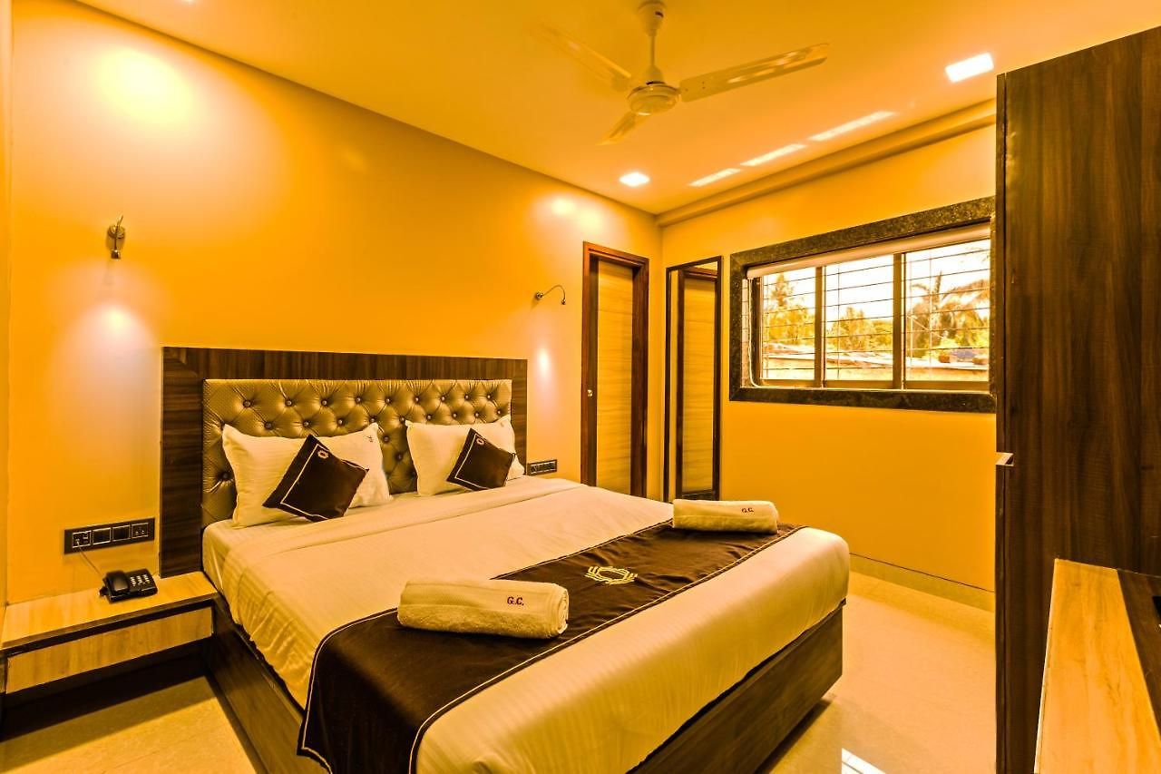 Guest house Golden Crown *