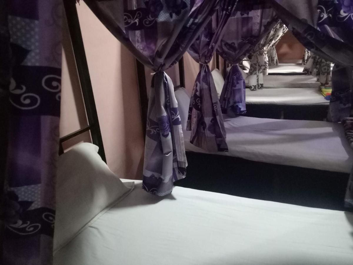 Mumbai Star Dormitory Ac Deluxe Lodge *
