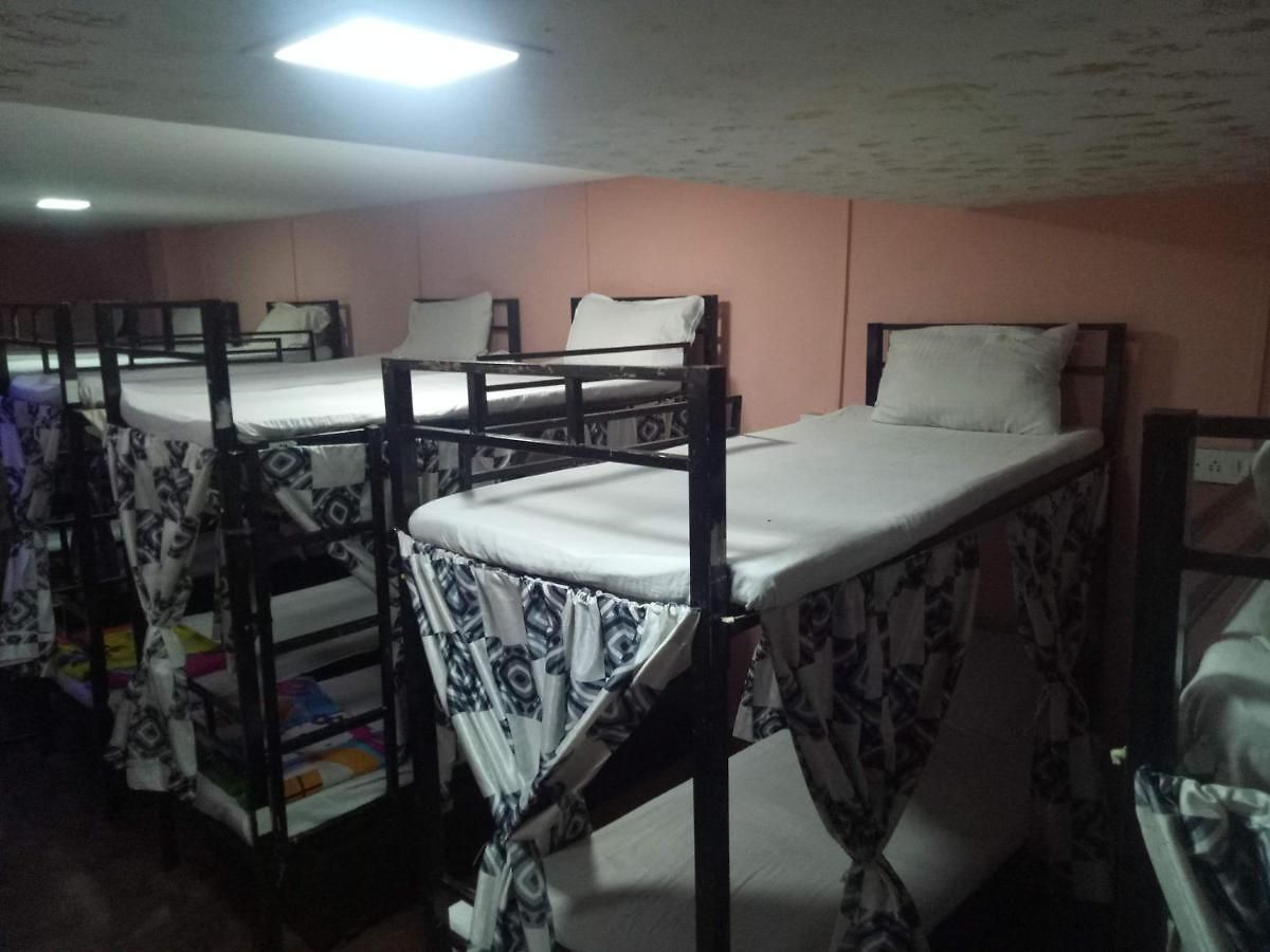 Mumbai Star Dormitory Ac Deluxe Lodge Mumbai