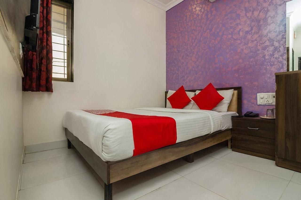 Hotel Omkar Residency 3*