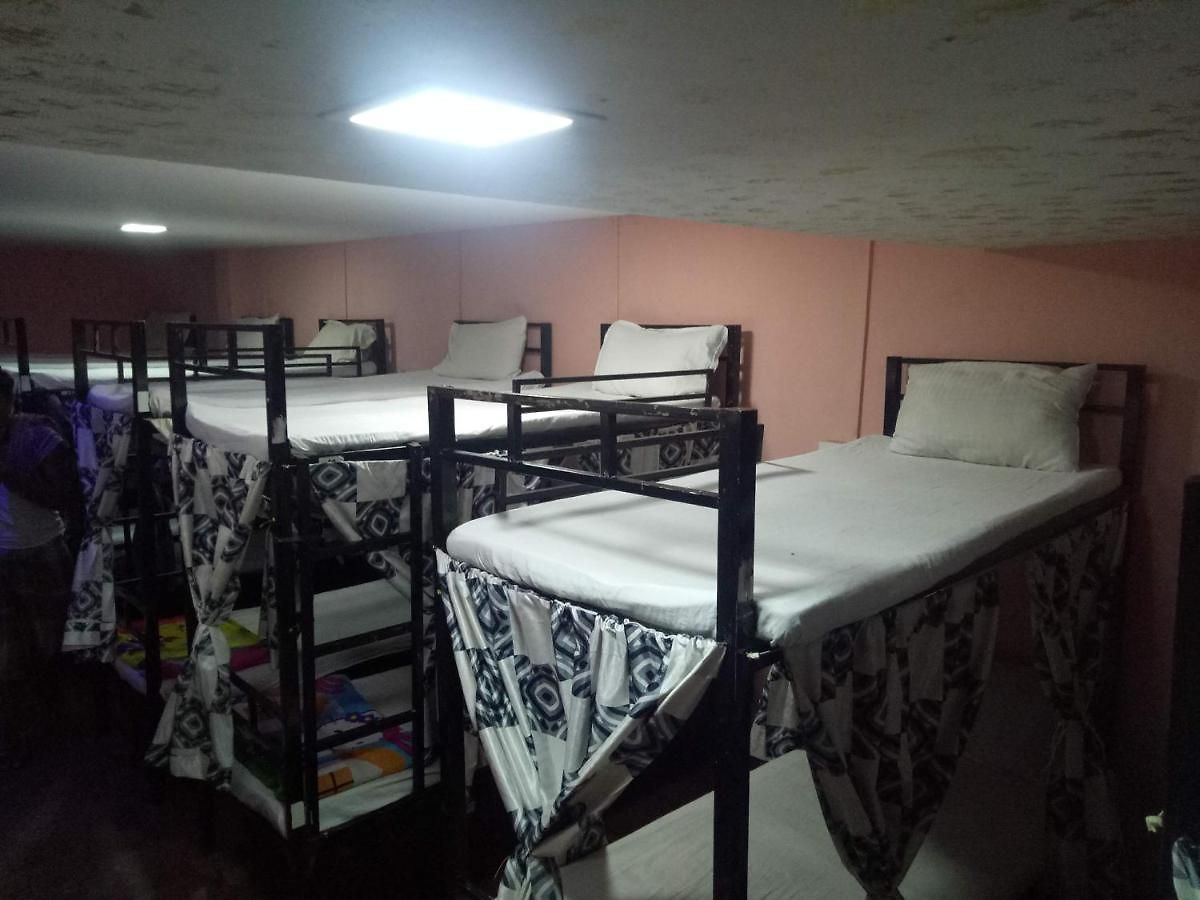 Mumbai Star Dormitory Ac Deluxe Lodge *