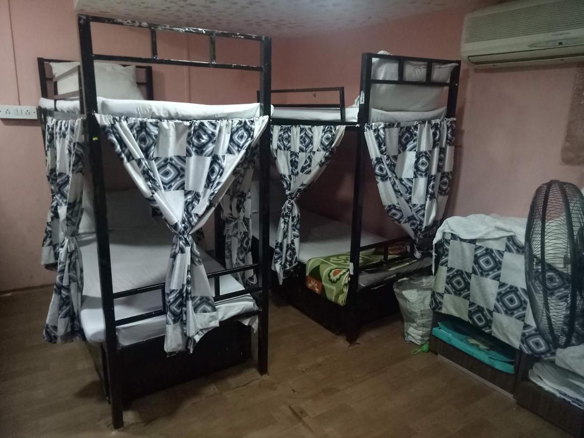 Mumbai Star Dormitory Ac Deluxe Lodge *