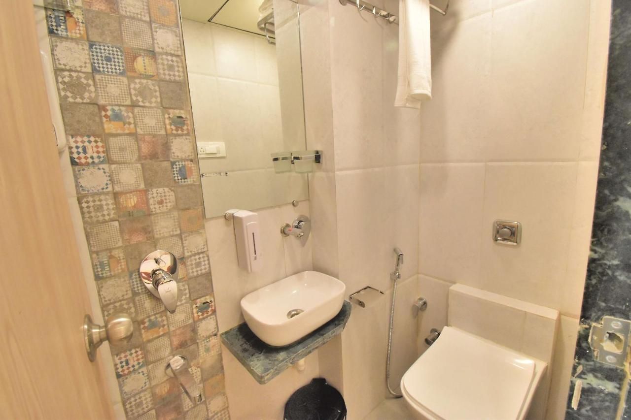 Bed & Breakfast Hotel Juhu 6