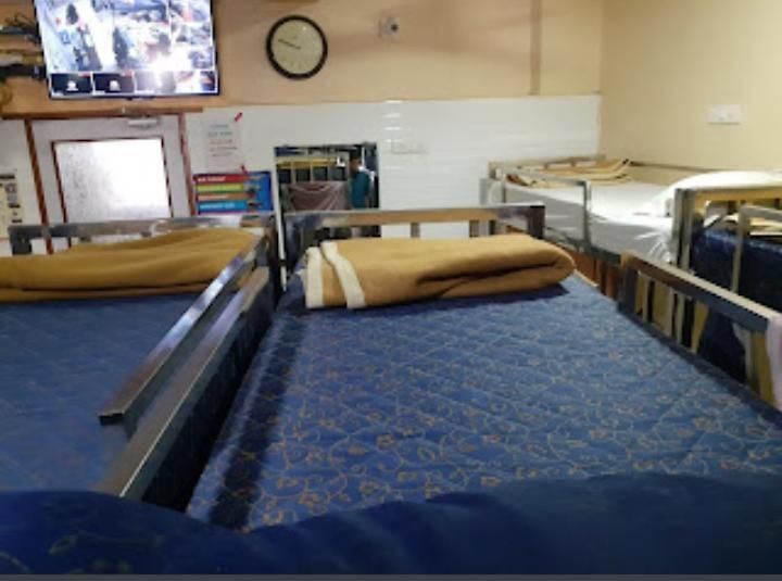Hotel Golden City Hostel Mumbai
