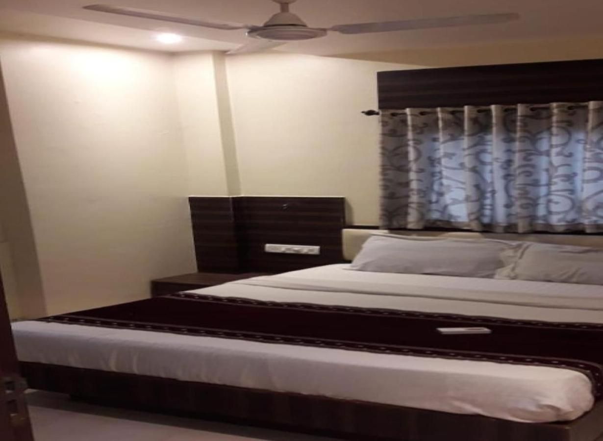 Hostel Hotel Golden City *