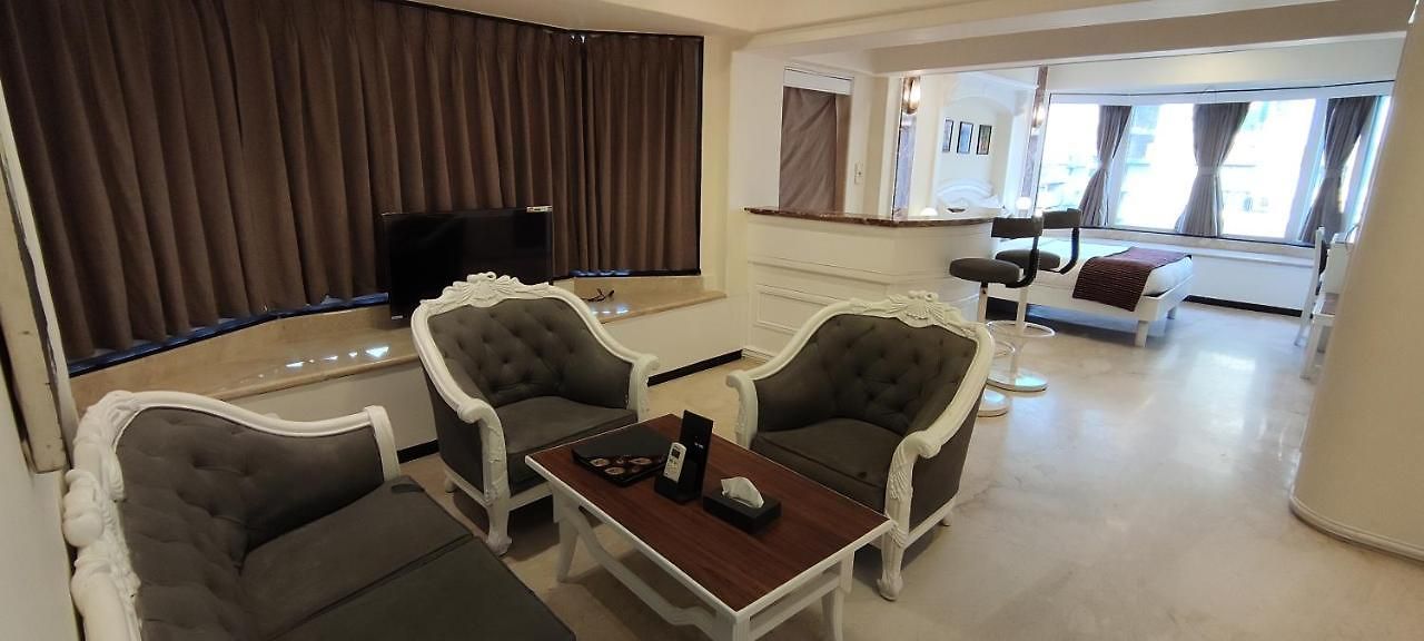 Hotel Executive Enclave Mumbai