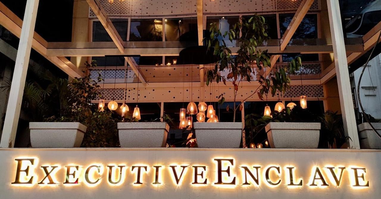 Executive Enclave 3*